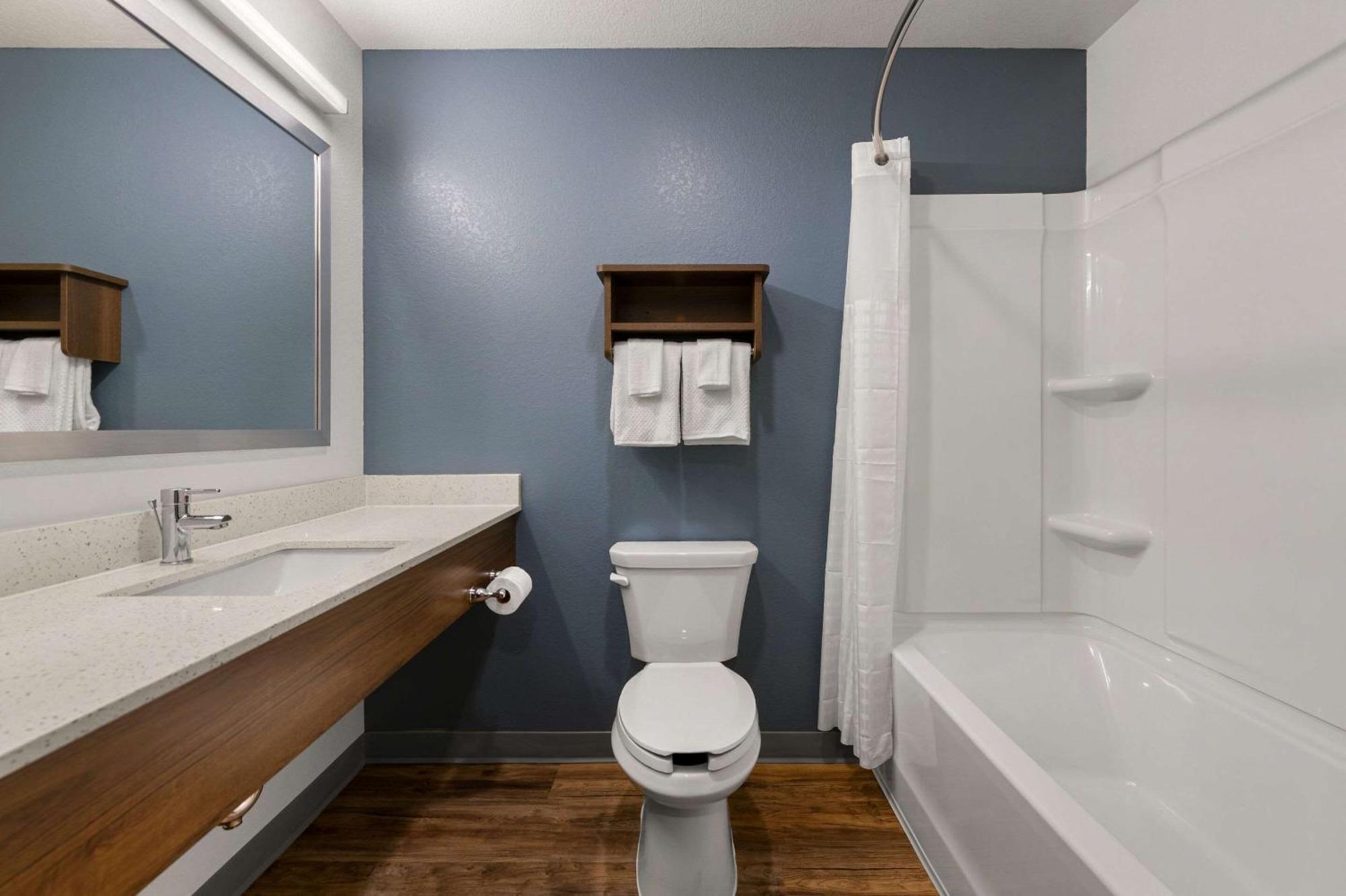 Woodspring Suites Yorktown Newport News Exterior foto