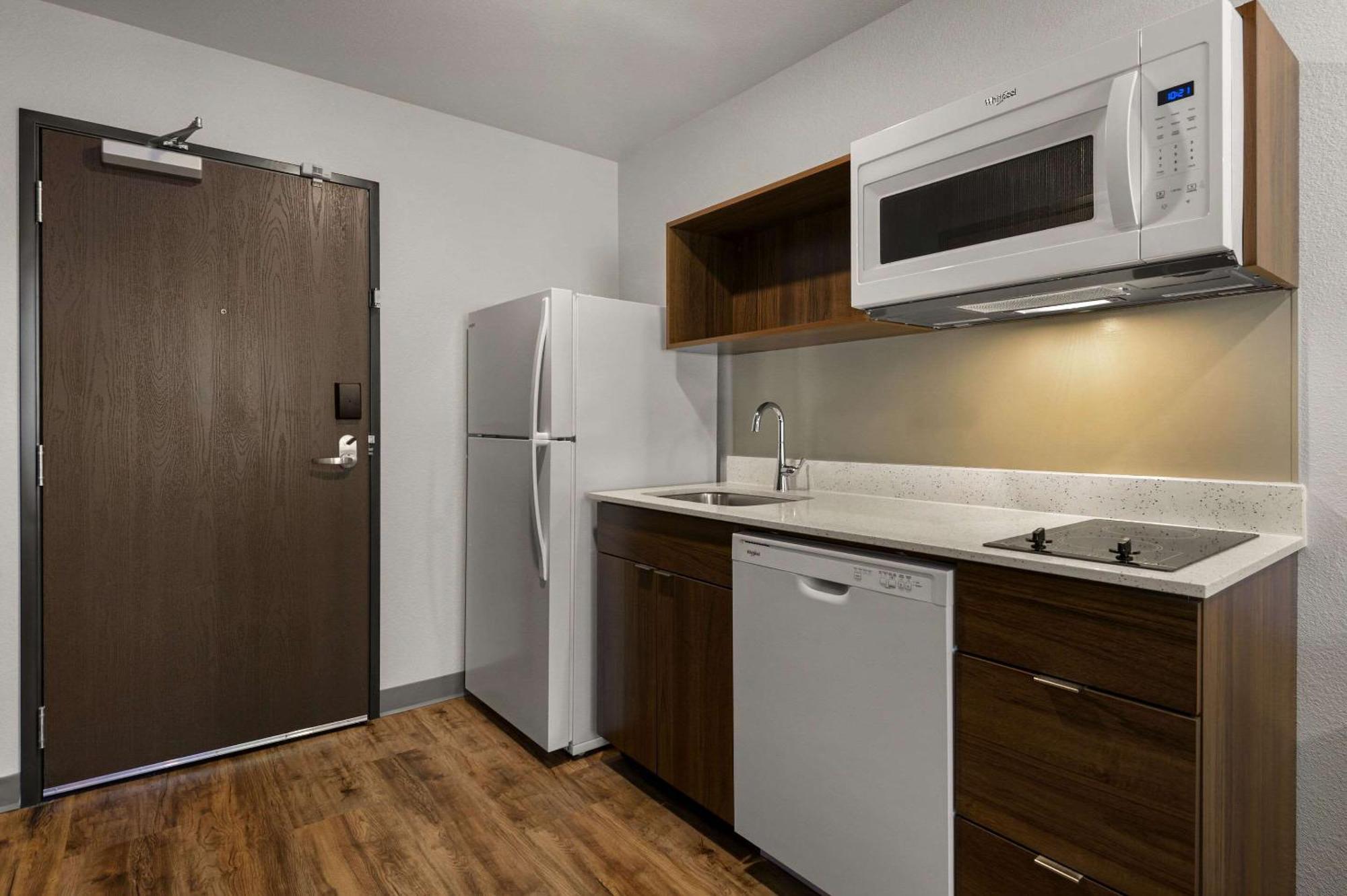 Woodspring Suites Yorktown Newport News Exterior foto